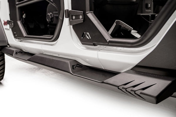 Fab Fours Rocker Panel Guard (MPN: JL18-G1550-1)