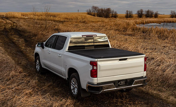 LOMAX Hard Tri-Fold Tonneau Cover (MPN: B3020039)