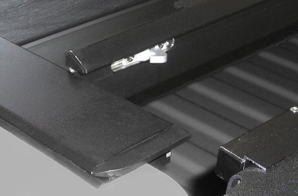 Roll-N-Lock M-Series Retractable Tonneau Cover (MPN: LG261M)