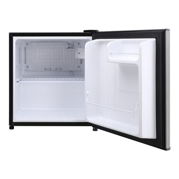 Magic Chef Single Compartment Mini Refrigerator (MPN: MCAR170STE)