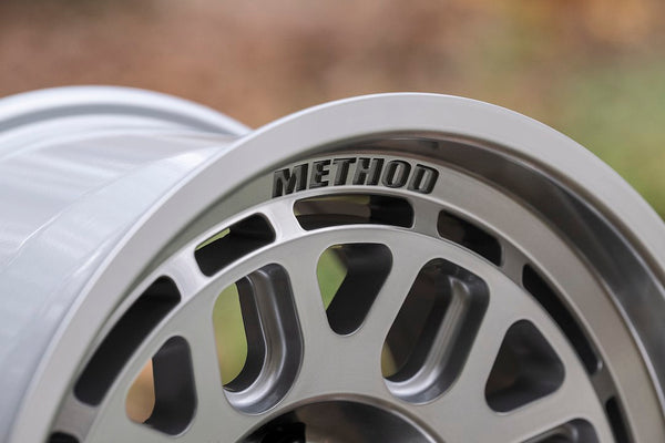 Method Race Wheels 321 Street Series (MPN: MR32129060318)