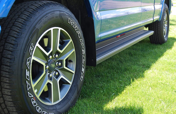 Owens Products Classic Pro Running Board (MPN: OCF7481ACB-01)