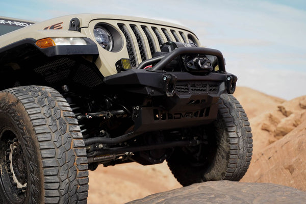 DV8 Offroad Sway Bar Disconnect Skid Plate (MPN: SPJL-02)