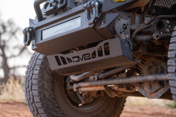 DV8 Offroad Sway Bar Disconnect Skid Plate (MPN: SPJL-02)