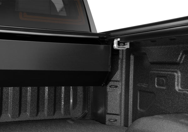 Retrax Tonneau Cover (MPN: 60484)