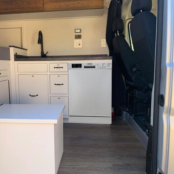 Pinnacle Under Counter Built-In Dishwasher (MPN: SB 1840)