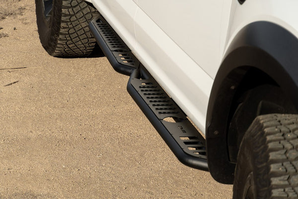 DV8 Offroad Round Tube Side Steps (MPN: SRFF1-01)