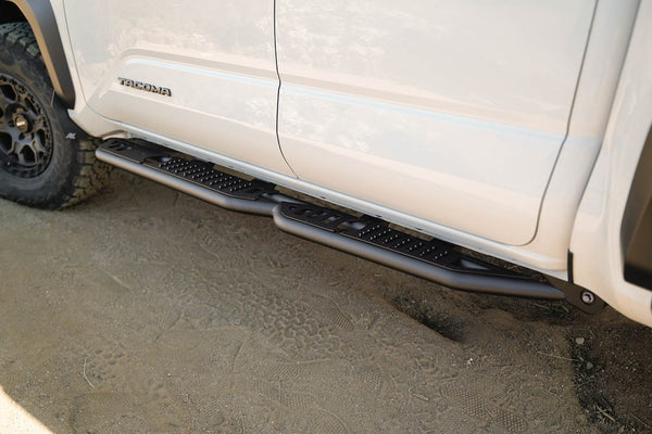 DV8 Offroad Round Tube Side Steps (MPN: SRTT1-03)