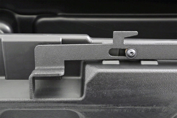 Dee Zee Poly Crossover Tool Box (MPN: DZ6163P)