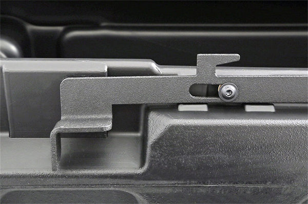 Dee Zee Poly Crossover Tool Box (MPN: DZ6170P)