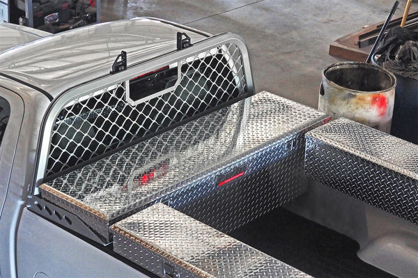 Dee Zee Red Label Crossover Tool Box (MPN: DZ8170D)