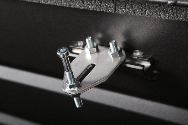 Dee Zee Crossover Standard Tool Box (MPN: DZ10370TB)