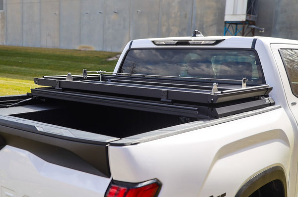 Dee Zee Hard Folding Tonneau Cover (MPN: DZ 19551)