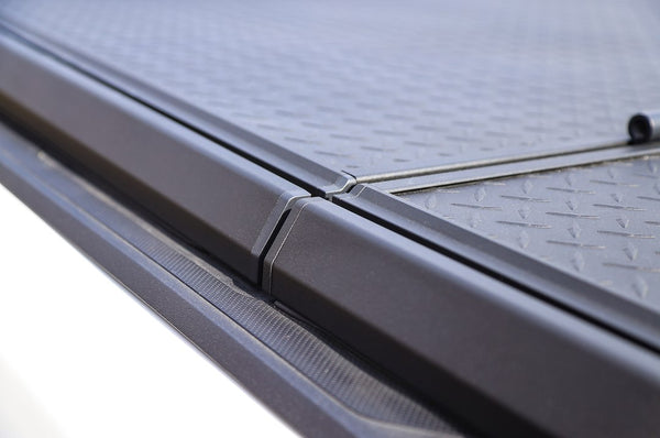 Dee Zee Hard Folding Tonneau Cover (MPN: DZ 19551)