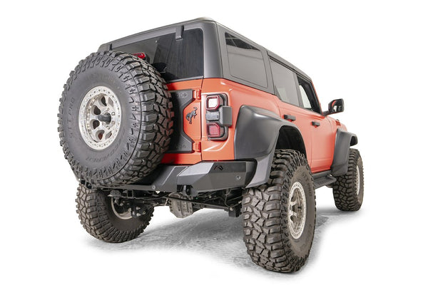 Fab Fours Premium Rear Bumper (MPN: BR22-Y5751-1)