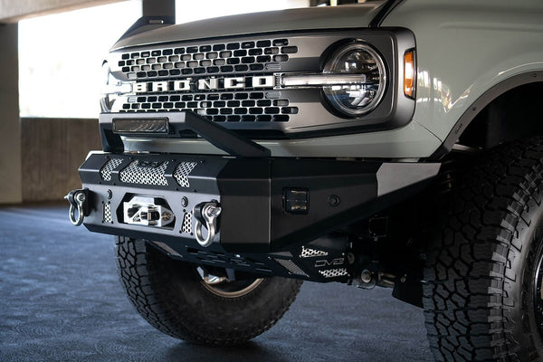 DV8 Offroad Bull Bar (MPN: LBUN-01)