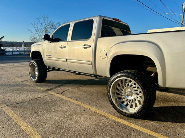 Body Armor 4x4 Running Board (MPN: GM-4500)