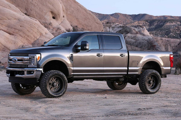 Fabtech Motorsports Lift Kit Suspension (MPN: K2252M)