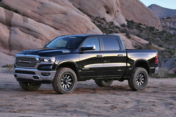 Fabtech Motorsports Lift Kit Suspension (MPN: K3167M)