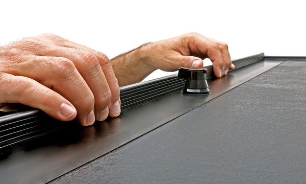 Roll-N-Lock M-Series Retractable Tonneau Cover (MPN: LG446M)