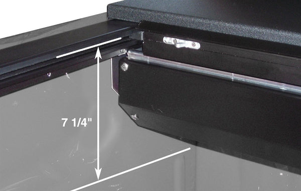 Roll-N-Lock M-Series Retractable Tonneau Cover (MPN: LG570M)